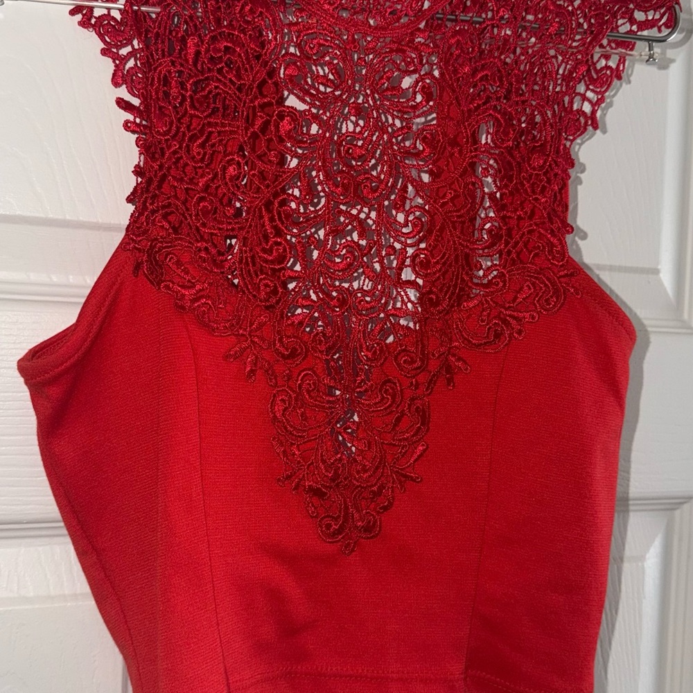 Solemio Vibrant Red Top